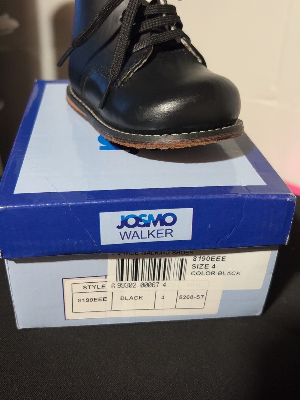 Men's Black Lace-Up Walking Shoes